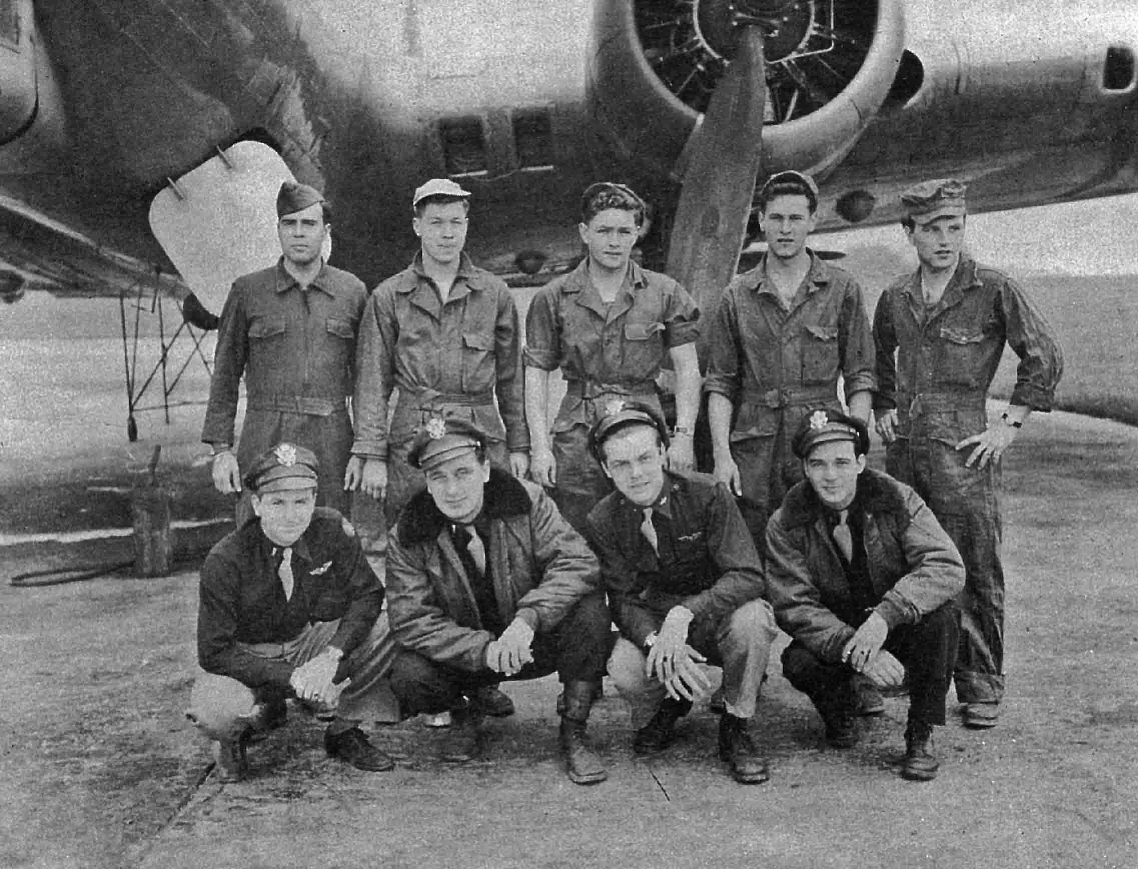 Cady's Crew - 602nd Squadron - Training - March or April 1945